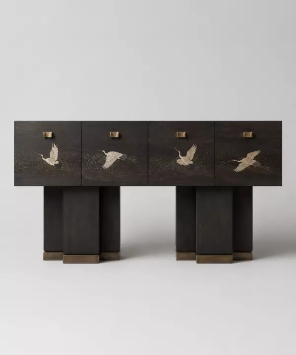 Shion by BOLLU — Hand-painted cranes, deep wood tones and brass details in a balanced, architectural silhouette.