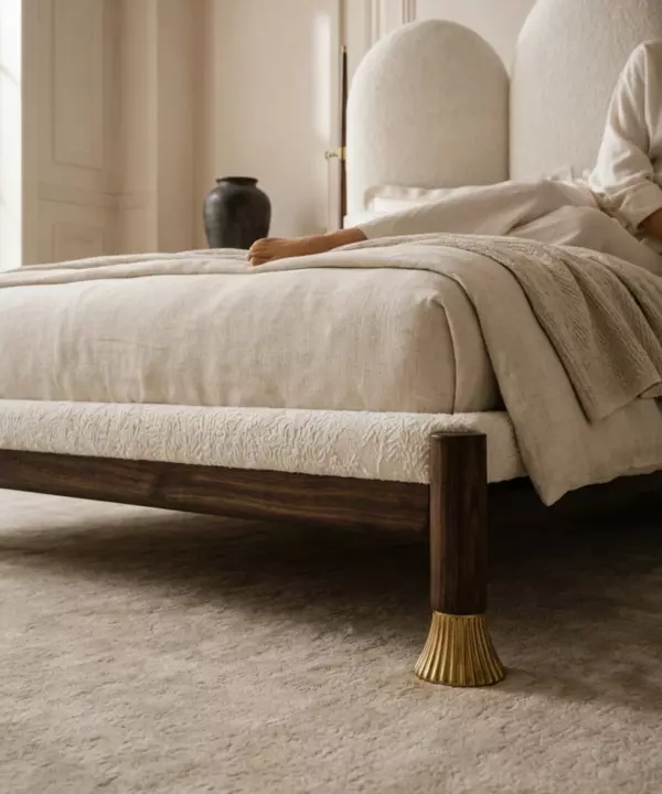 Élune Bed by BOLLU